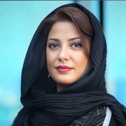 طناز طباطبایی